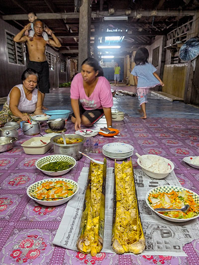 Interior-Longhouse