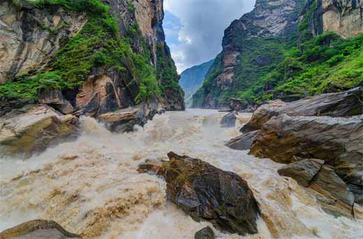 La fuerza del río