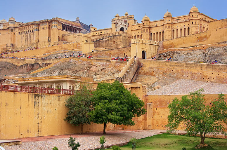 La fortaleza de la ciudad de Amber