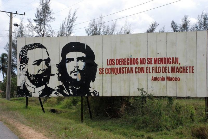 Foto de Ruta por En coche por el Caribe Cartel Pro Revolución