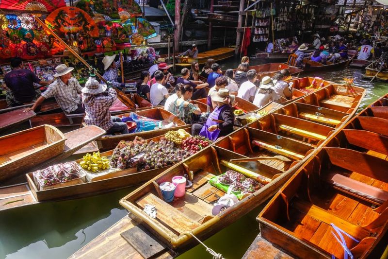Foto de Ruta por Recuerdos de Tailandia Floating Market In Bangkok