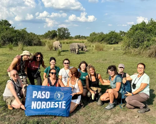 Leire_Uganda _bandera rinos_baja