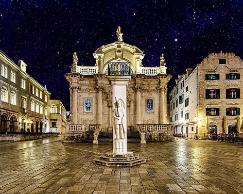 Plaza de Dubrovnik_BAJA