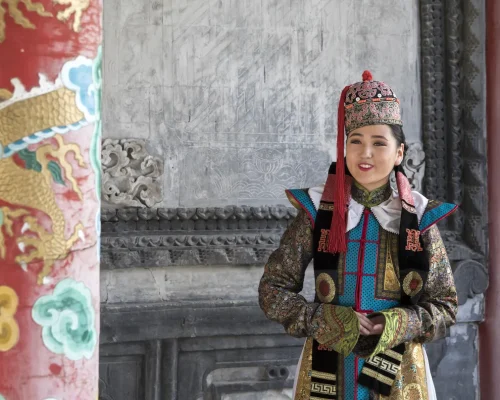 bigstock-Mongolian-Couple-In-Traditiona-205918558_BAJA