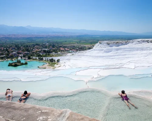 bigstock-Pamukkale-Turkey--August---157025390_baja