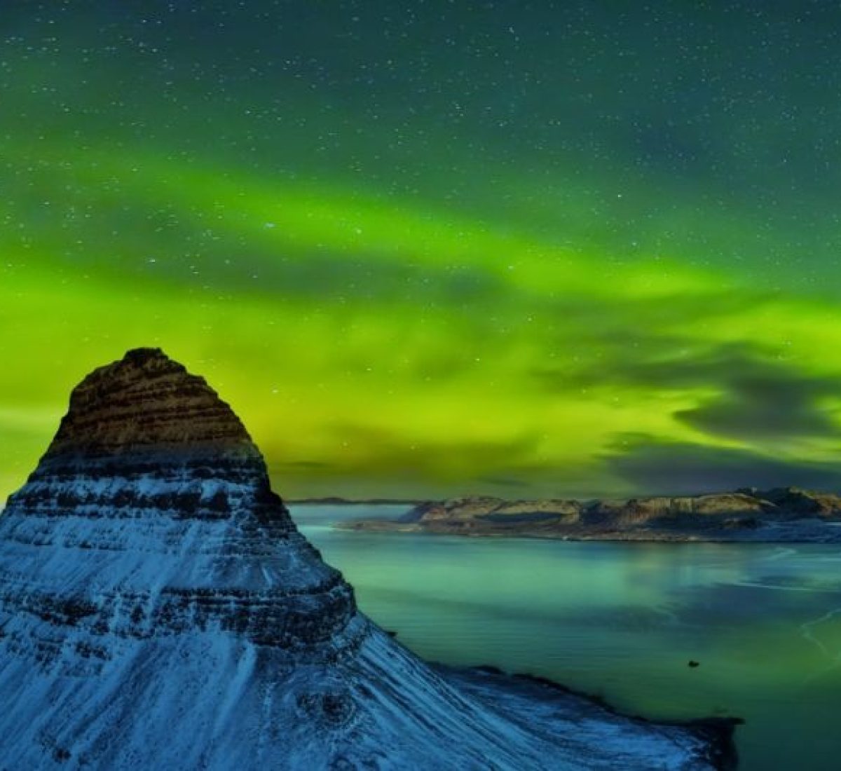 foto_de_ruta_por_auroras_boreales_montanna_kirkjufell_5