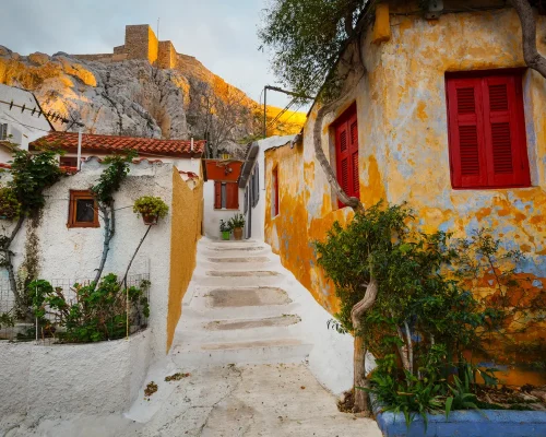 iStock-1138217931_baja