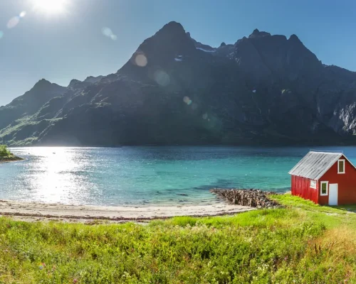 iStock-2143380474_BAJA