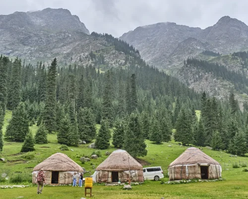 iStock-2232333818_baja