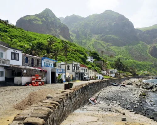 iStock-526140360_baja